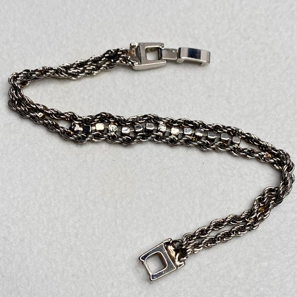 Silver Tone Double Chain Bracelet Sprial Strands Row Of Small Clear Rhinestones - Picture 5 of 11